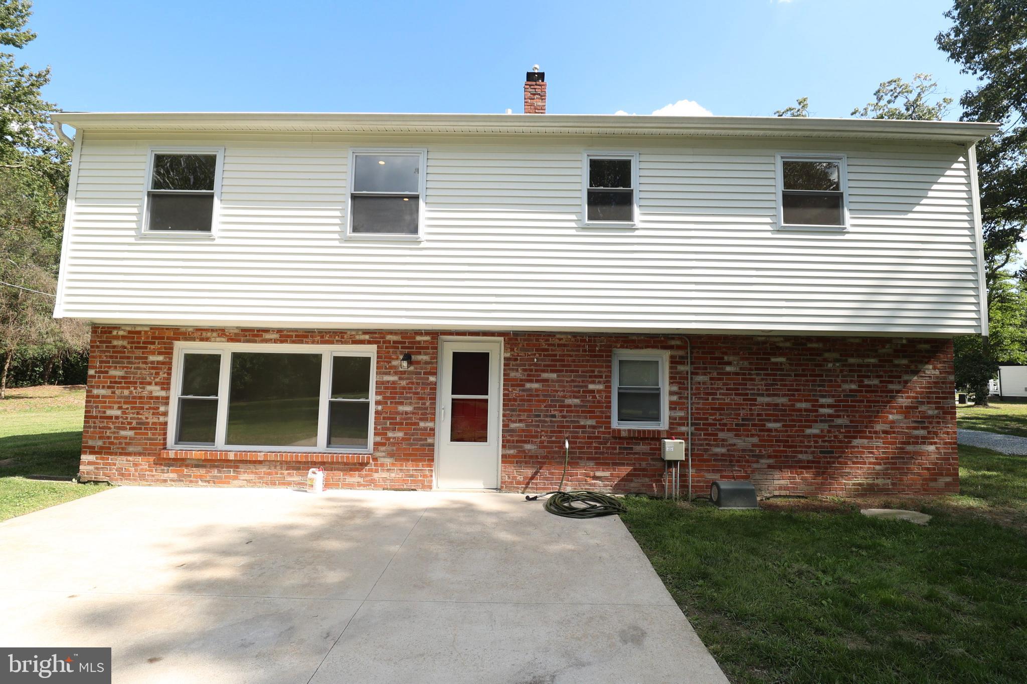 291 Union Street Glassboro, NJ 08028 - Photo 40 of 60 a view of a house with backyard and porch