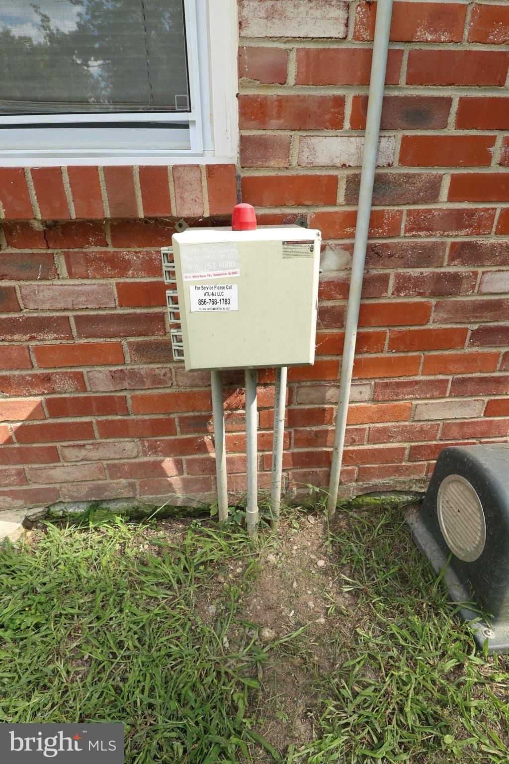 291 Union Street Glassboro, NJ 08028 - Photo 43 of 60 a front view of a house with a yard