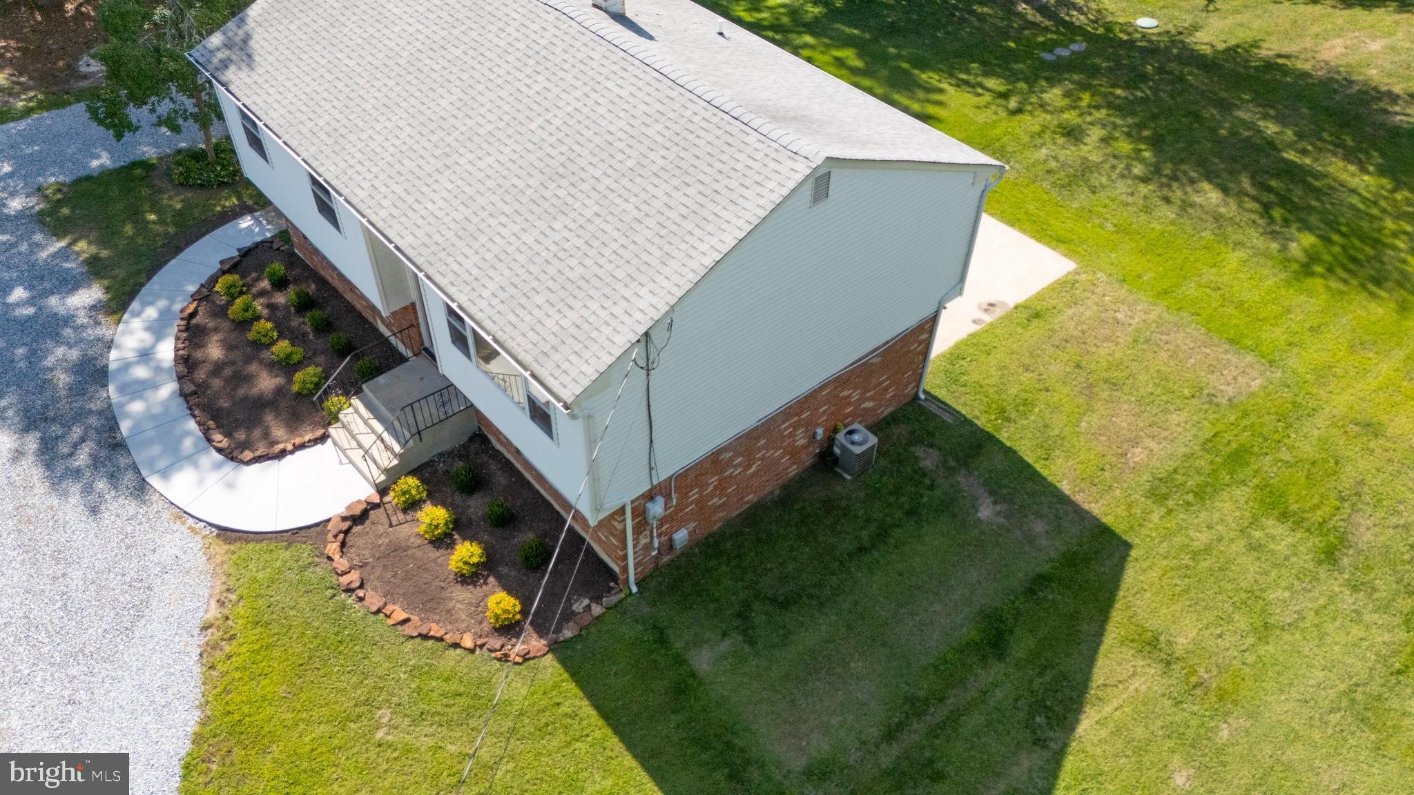 291 Union Street Glassboro, NJ 08028 - Photo 59 of 60 a backyard of a house with lots of green space