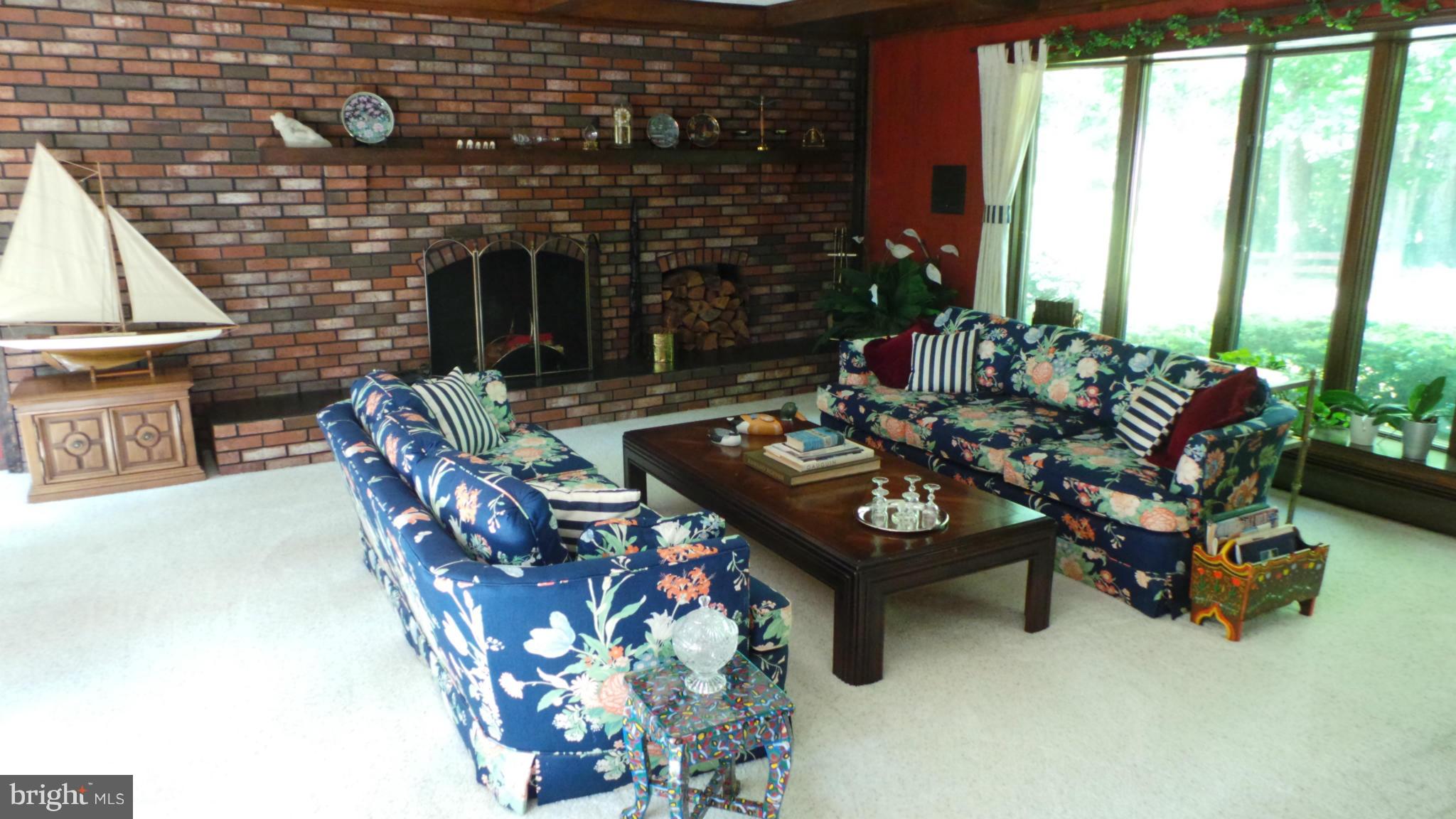 3455 Godspeed Road Davidsonville, MD 21035 - Photo 14 of 30 Living Room