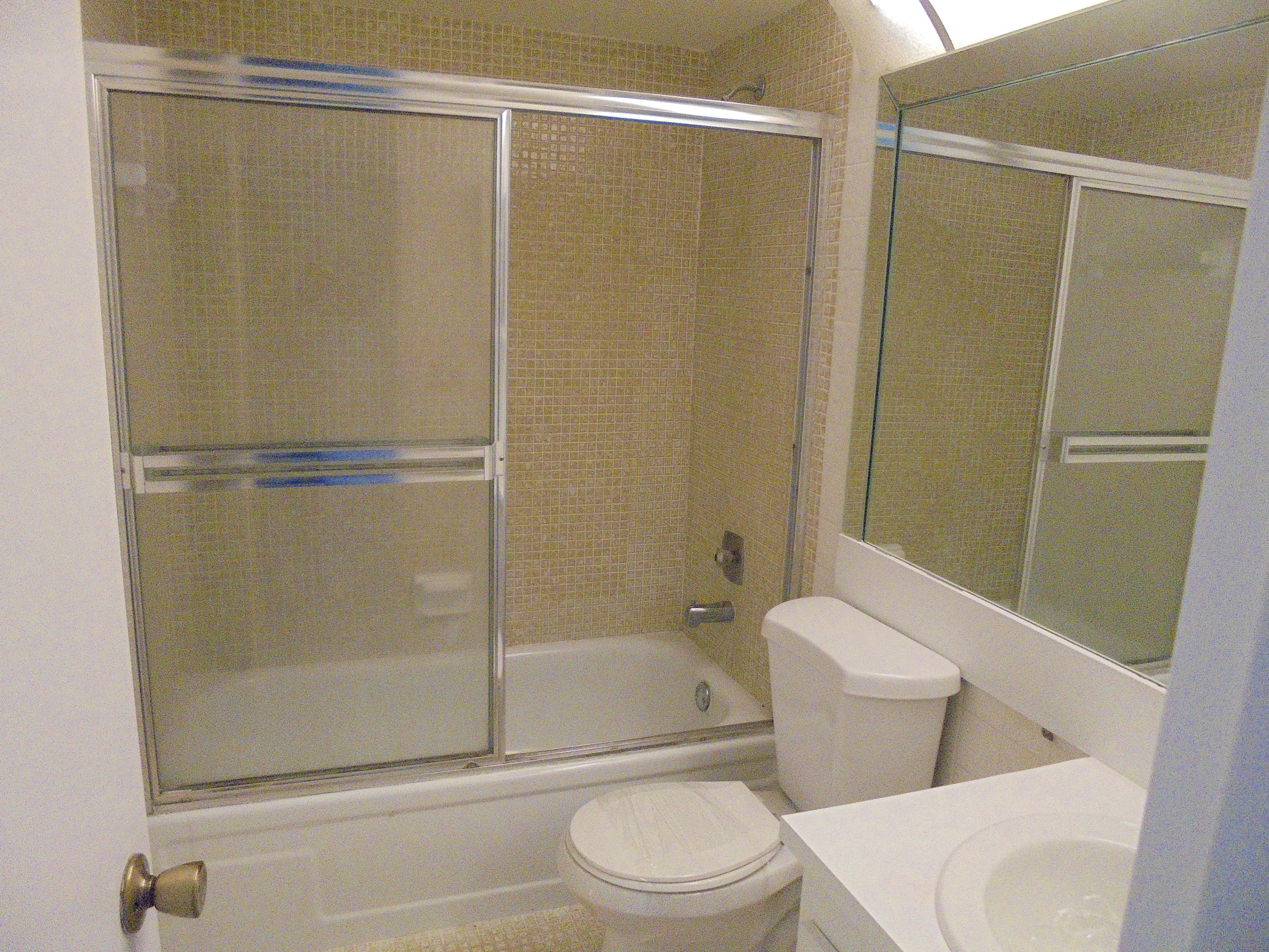 148 Fanshaw D Boca Raton, FL 33434 - Photo 7 of 16 148 Fanshaw D - 09.09.19 007