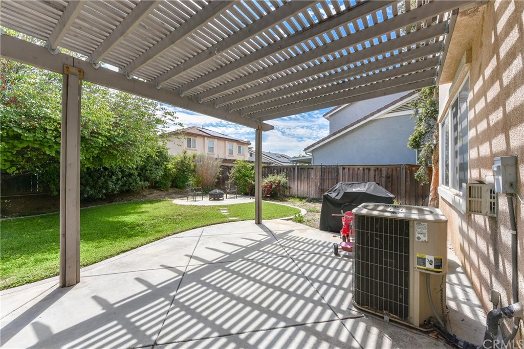 7637 Pinot Place Rancho Cucamonga, CA 91739 - Photo 34 of 39 a house with garden