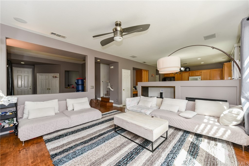 7637 Pinot Place Rancho Cucamonga, CA 91739 - Photo 8 of 39 a living room with furniture