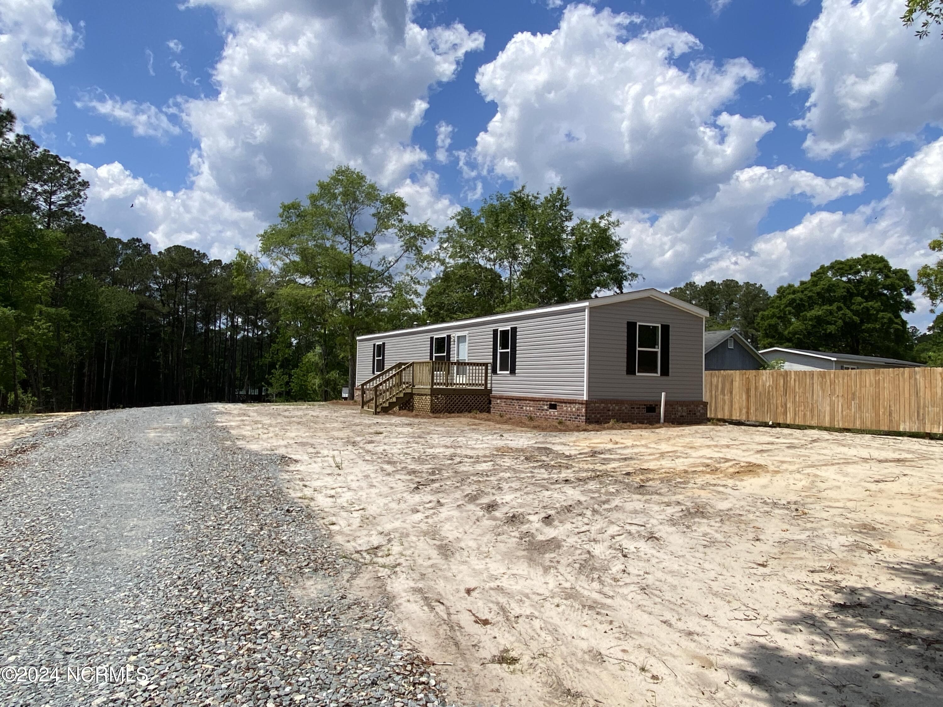2746 Borough Road Currie, NC 28435 - Photo 3 of 33 IMG-4010
