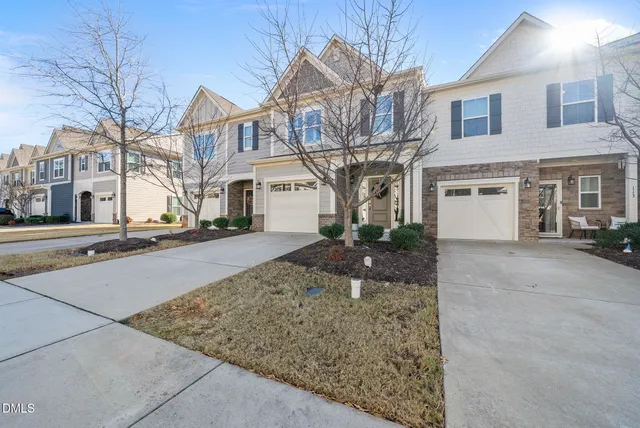 $415,000 | 115 Bowerbank Lane, Apex, NC 27539