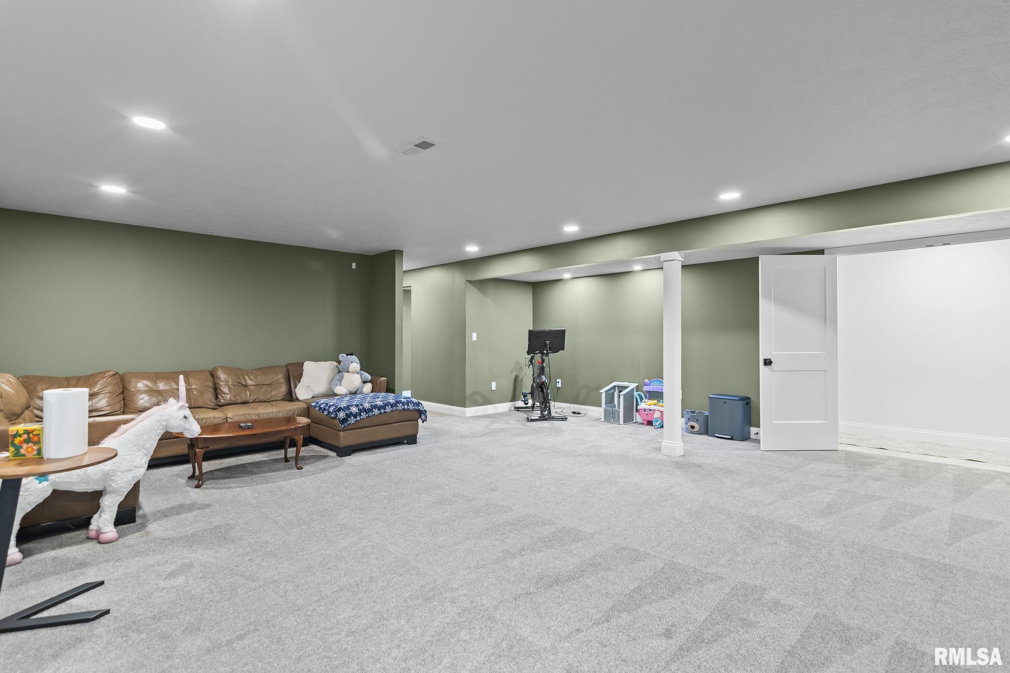1502 Dearborn Drive Springfield, IL 62711 - Photo 44 of 53
