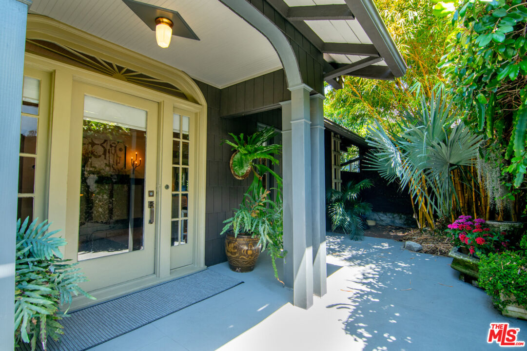 1918 Pinehurst Road Los Angeles, CA 90068 - Photo 19 of 66
