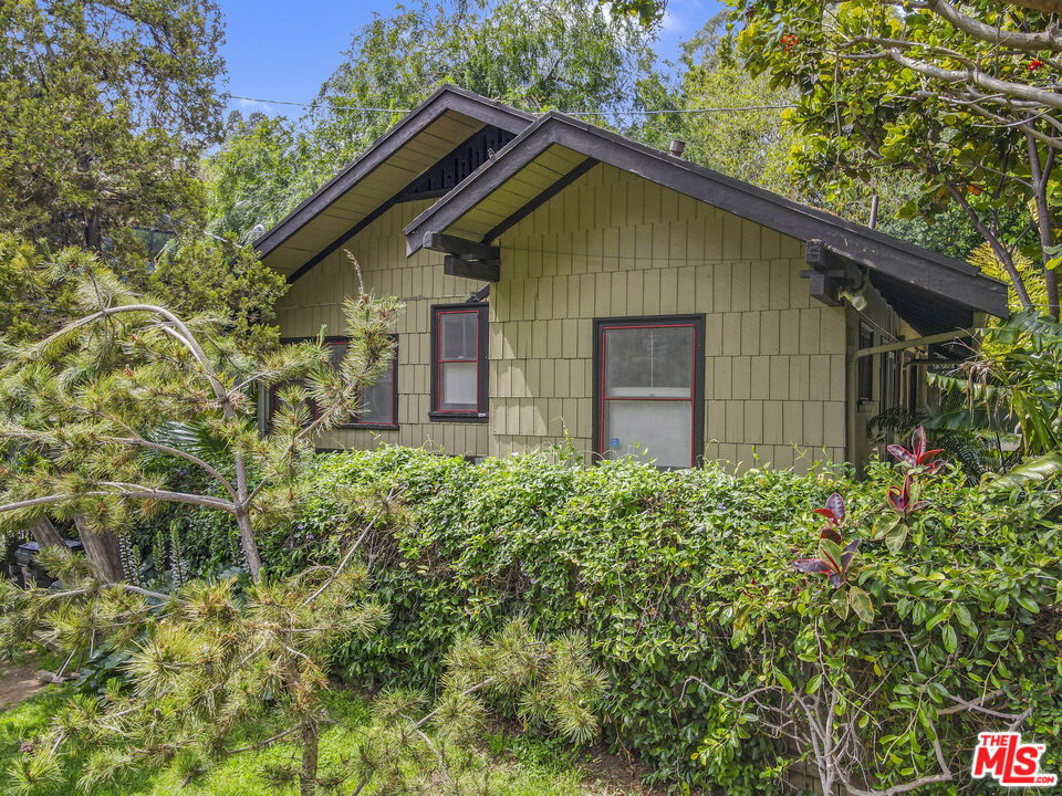 1918 Pinehurst Road Los Angeles, CA 90068 - Photo 21 of 66