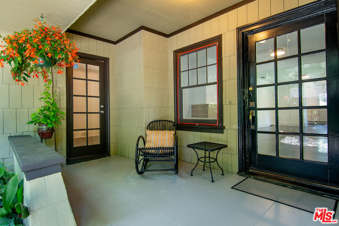 1918 Pinehurst Road Los Angeles, CA 90068 - Photo 22 of 66