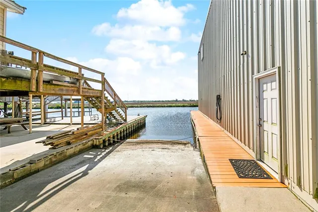 $325,000 | 387 Martin Lane, Port Sulphur, LA 70083