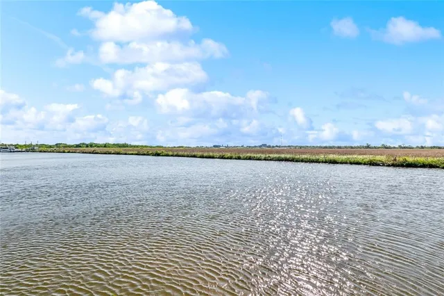 $325,000 | 387 Martin Lane, Port Sulphur, LA 70083