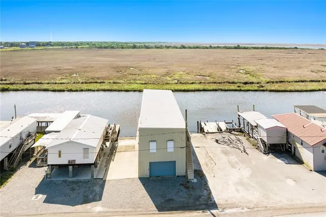 $325,000 | 387 Martin Lane, Port Sulphur, LA 70083