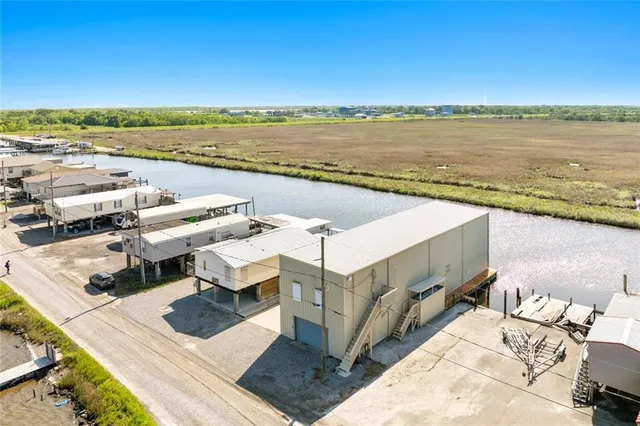 $325,000 | 387 Martin Lane, Port Sulphur, LA 70083