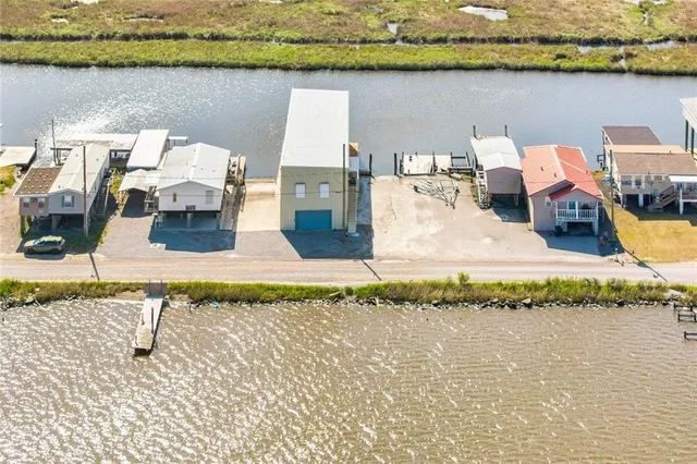 $325,000 | 387 Martin Lane, Port Sulphur, LA 70083