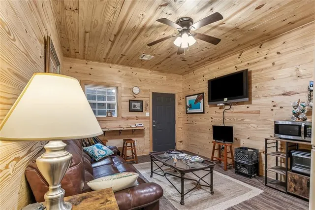 $325,000 | 387 Martin Lane, Port Sulphur, LA 70083