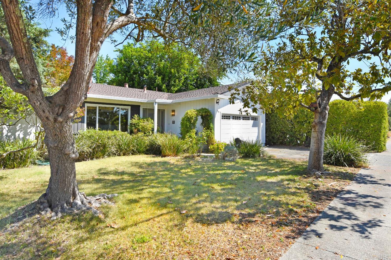 969 Madison Drive Sonoma, CA 95476 - Photo 1 of 1