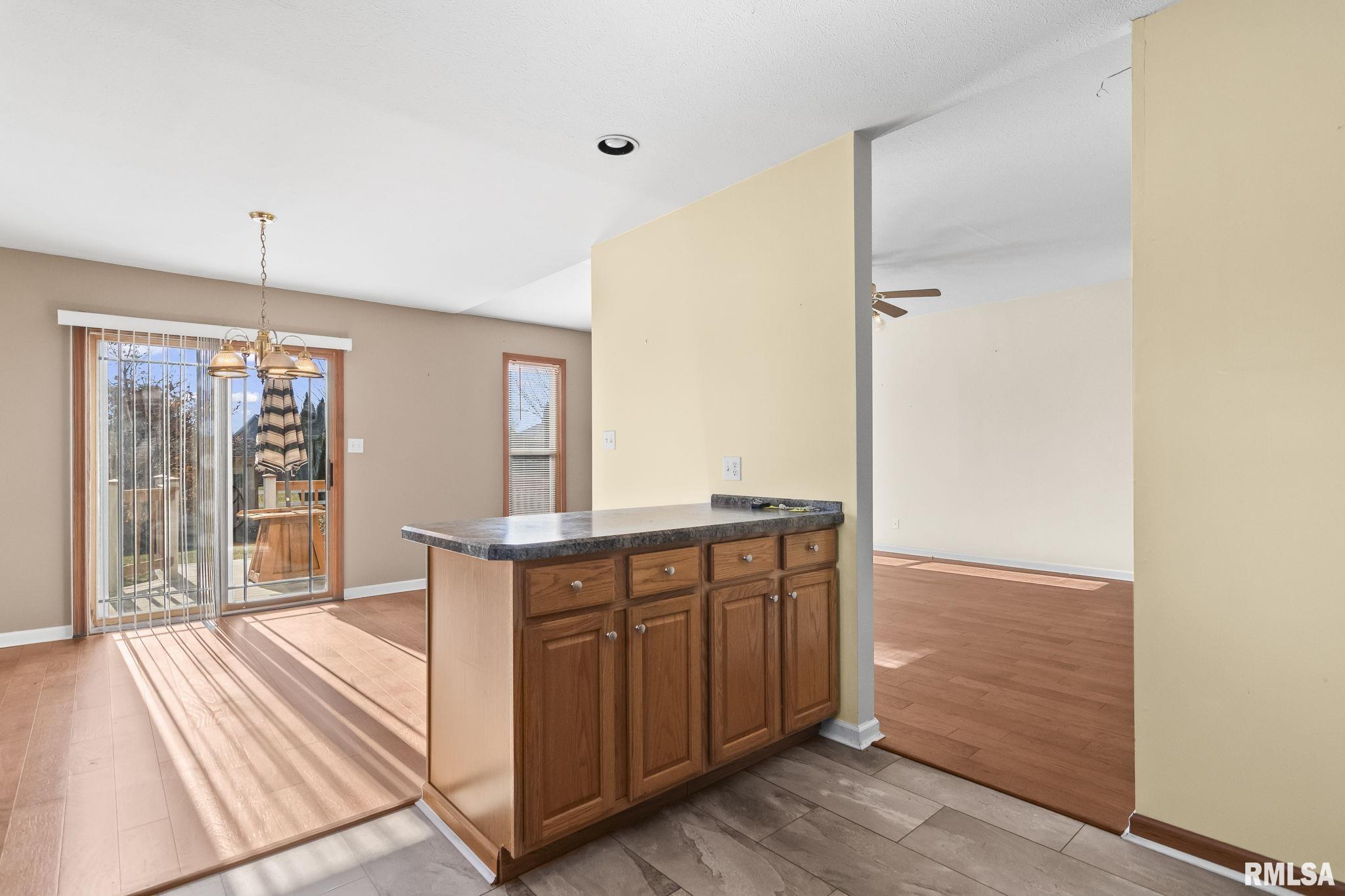 4610 Dickey John Road Auburn, IL 62615 - Photo 14 of 37