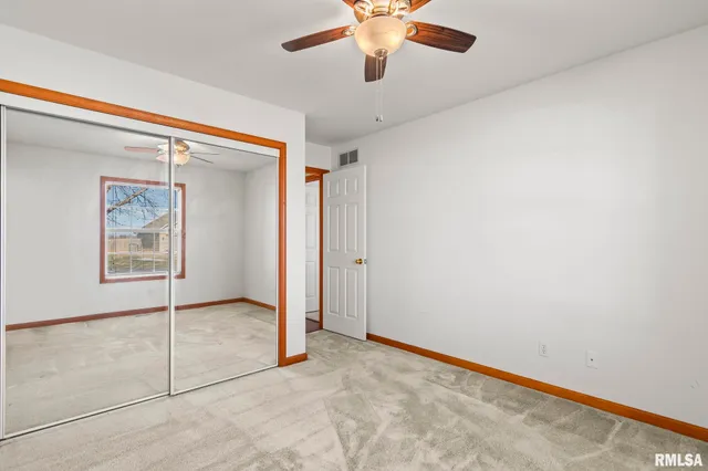 $230,000 | 4610 Dickey John Road, Auburn, IL 62615