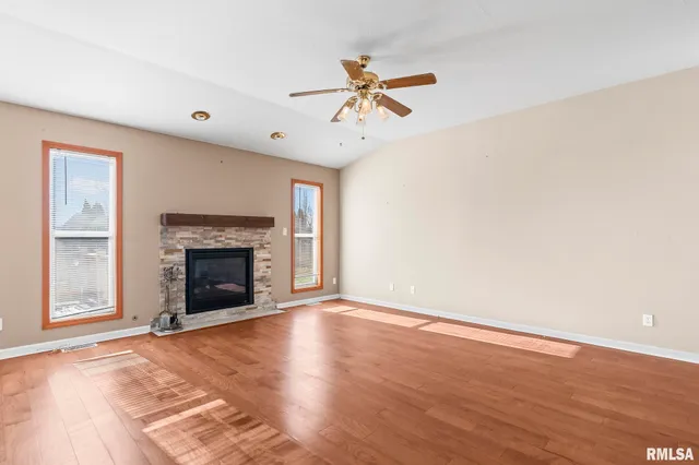 $230,000 | 4610 Dickey John Road, Auburn, IL 62615