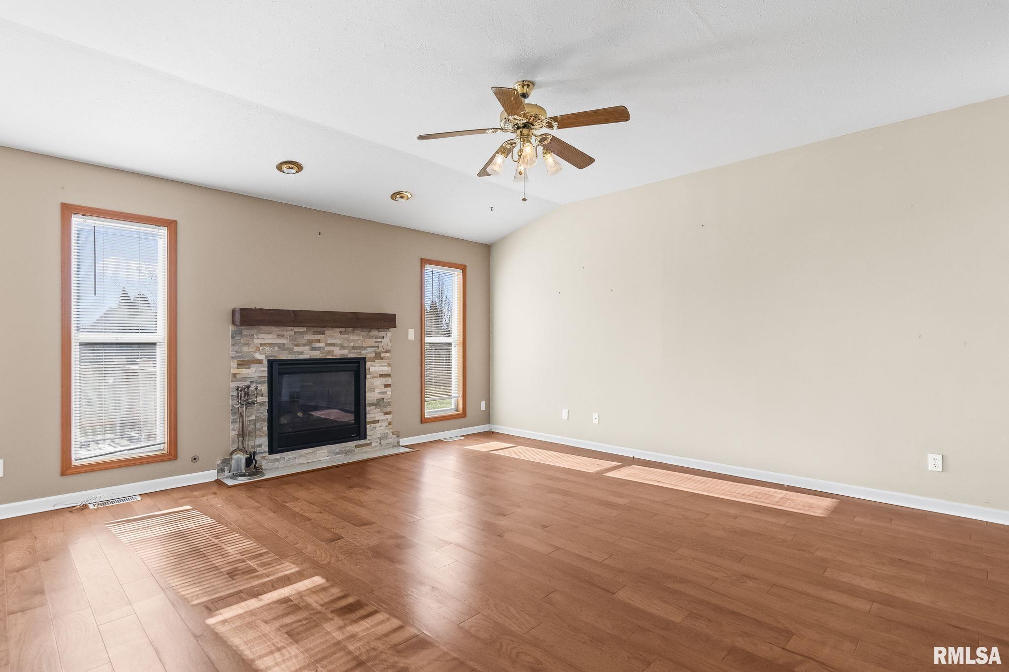 4610 Dickey John Road Auburn, IL 62615 - Photo 6 of 37