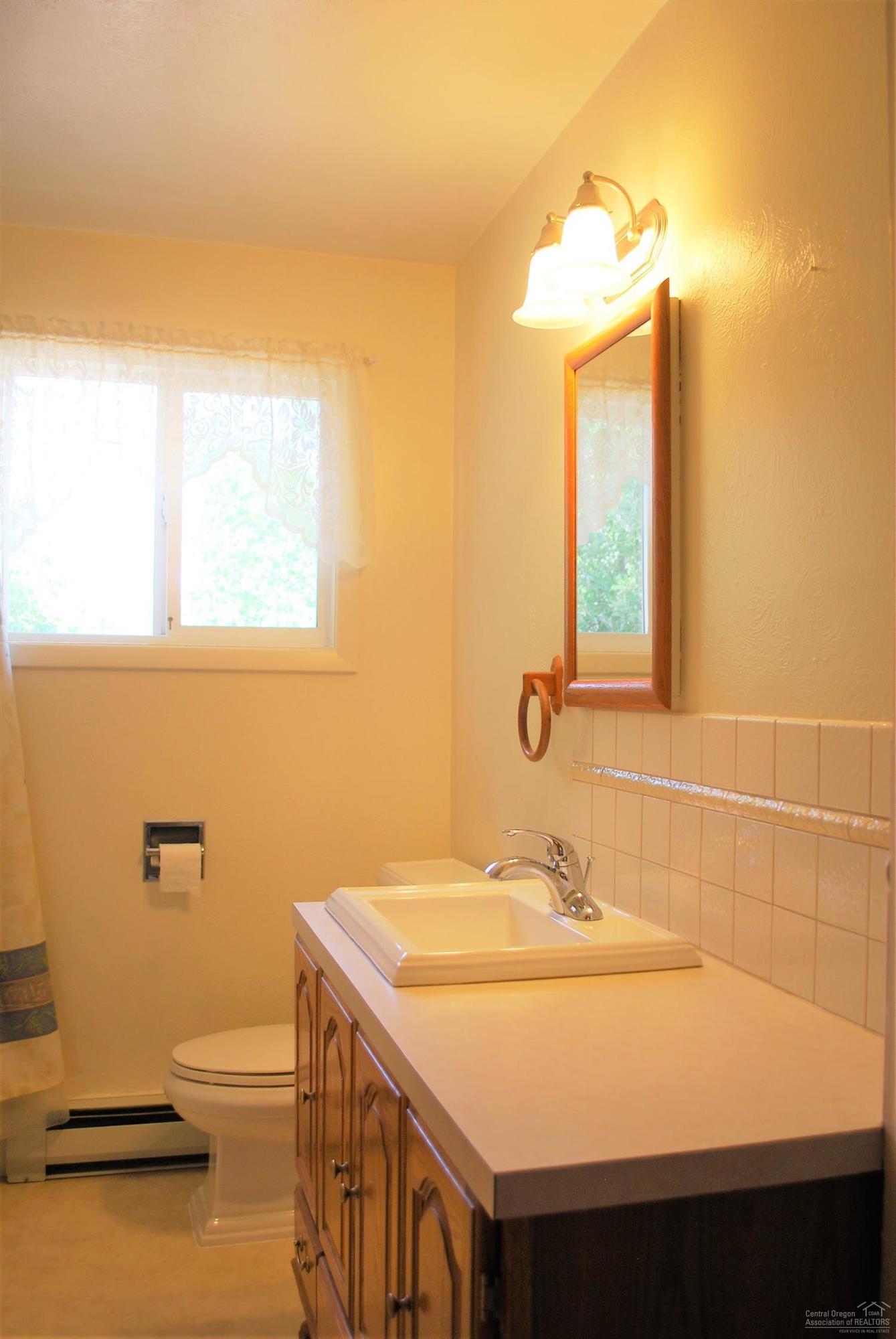 1238 Northeast Jones Road Bend, OR 97701 - Photo 13 of 25 Additional Photo