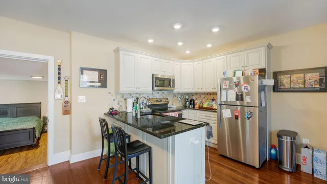 $2,500 | 112-114 East State Street, Unit 1, Doylestown, PA 18901