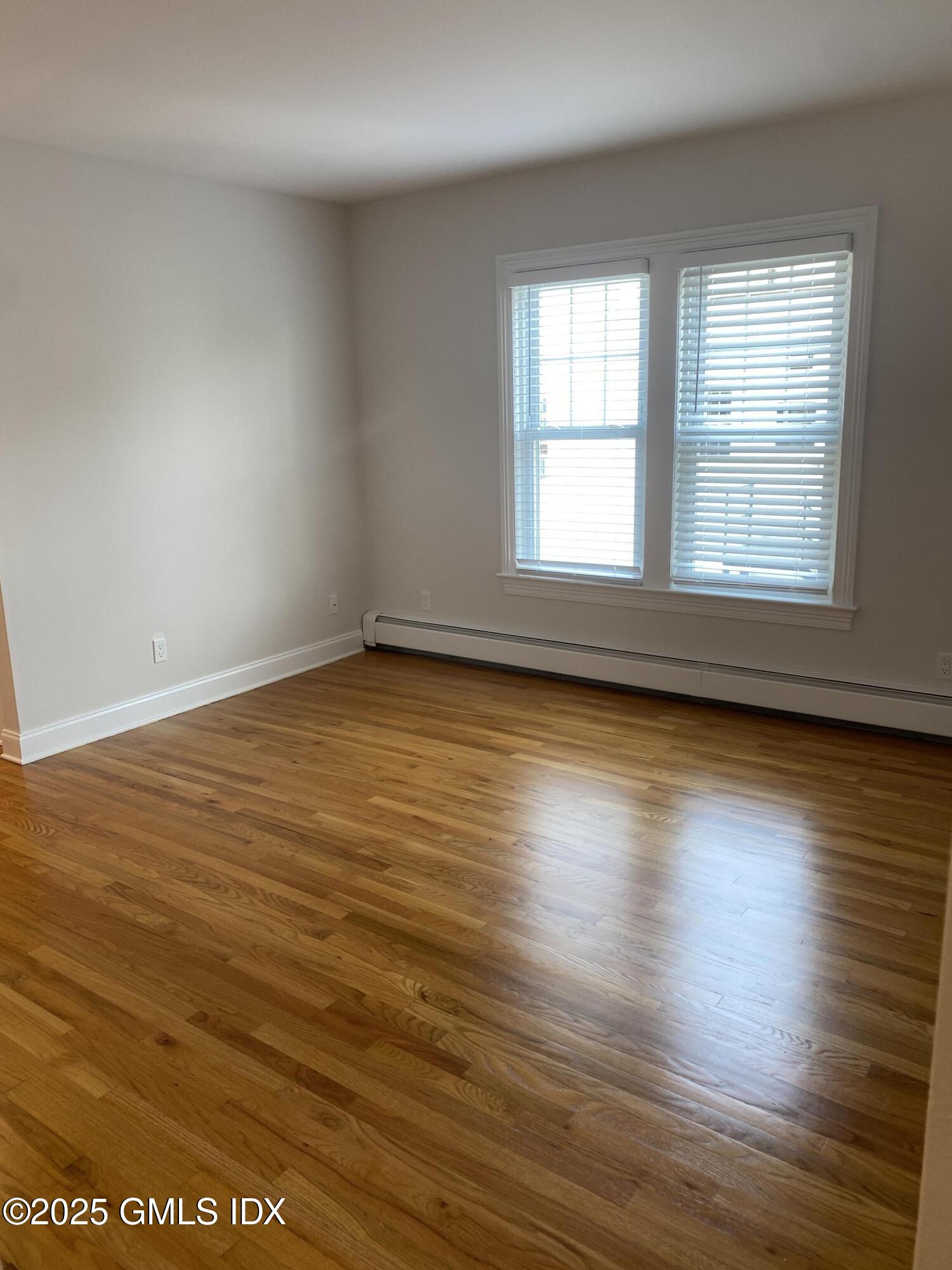 9 Sound View Court, Unit 2B Greenwich, CT 06830 - Photo 6 of 10 IMG_8103