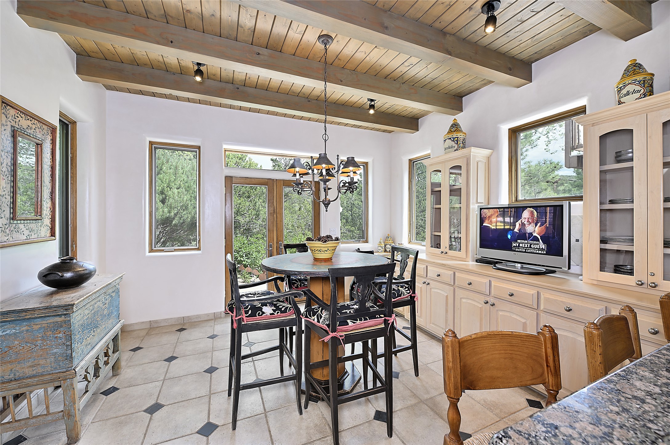 409 Brownell-Howland Road Santa Fe, NM 87501 - Photo 29 of 66 Breakfast nook