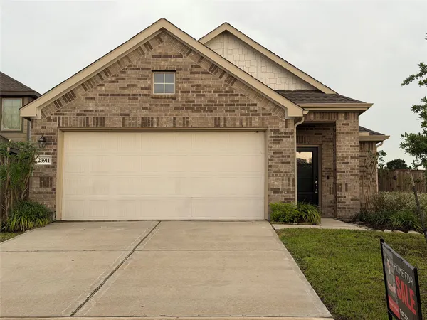 $245,000 | 23911 Falling Daylight Drive, Hockley, TX 77447