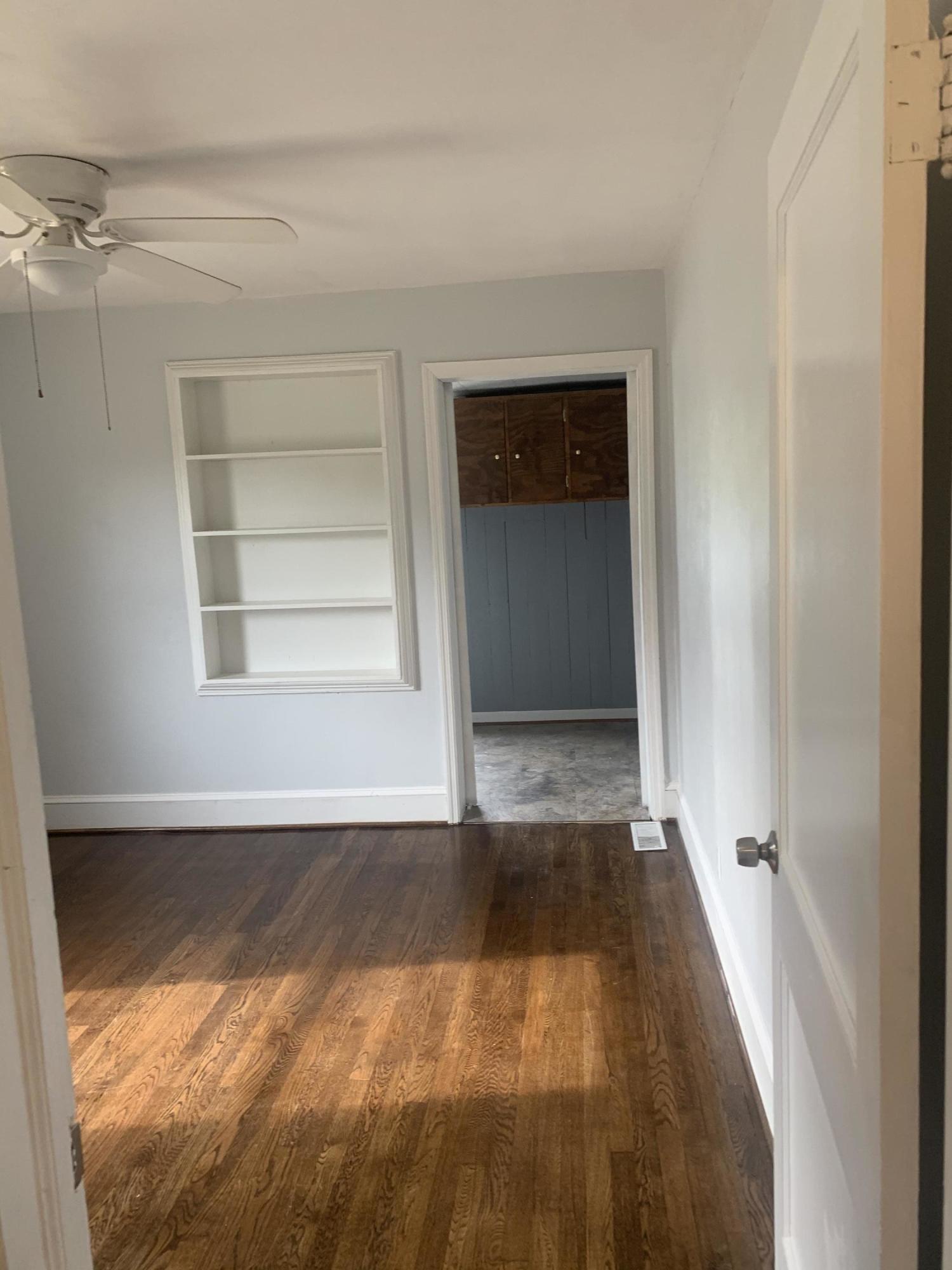 4704 Goodman Road Roanoke, VA 24014 - Photo 14 of 25 a view of an empty room and window