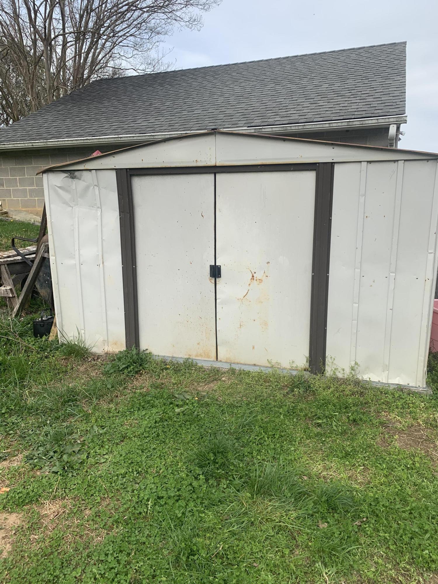 4704 Goodman Road Roanoke, VA 24014 - Photo 23 of 25 a view of a backyard