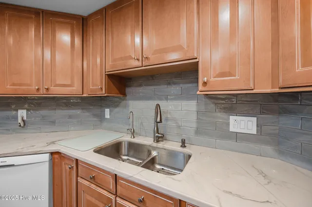 $399,000 | 300 Midyette Street, Unit B5, Oriental, NC 28571