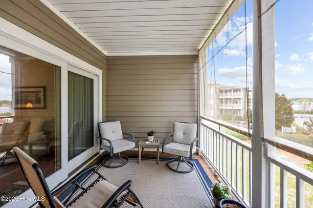 $399,000 | 300 Midyette Street, Unit B5, Oriental, NC 28571