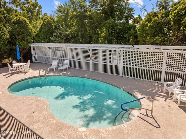 $399,000 | 300 Midyette Street, Unit B5, Oriental, NC 28571