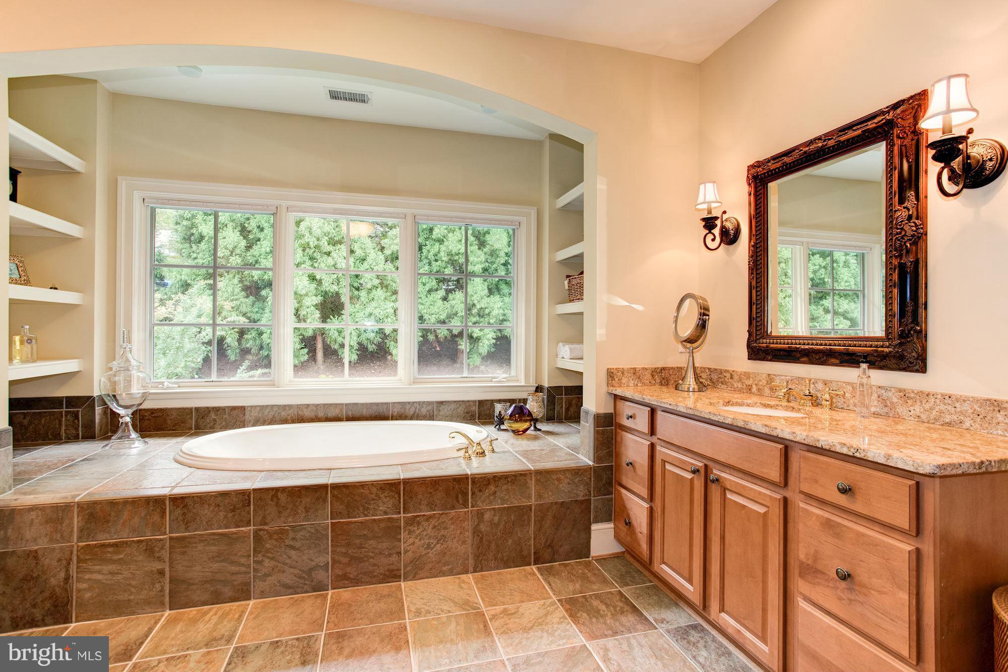 6216 Winnebago Road Bethesda, MD 20816 - Photo 19 of 30 Bath (Master)