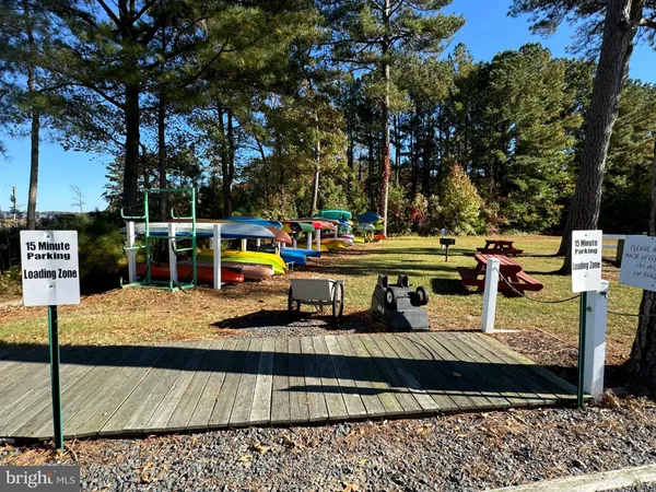 a view of a back yard of the house