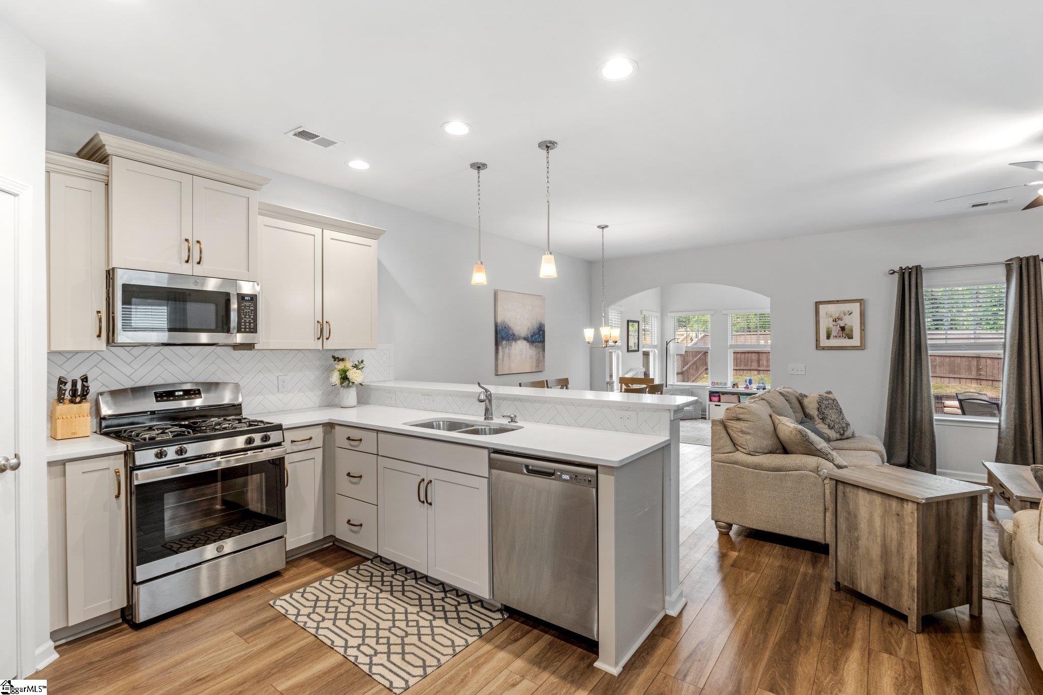 15 Tyrian Drive Greenville, SC 29607 - Photo 17 of 30