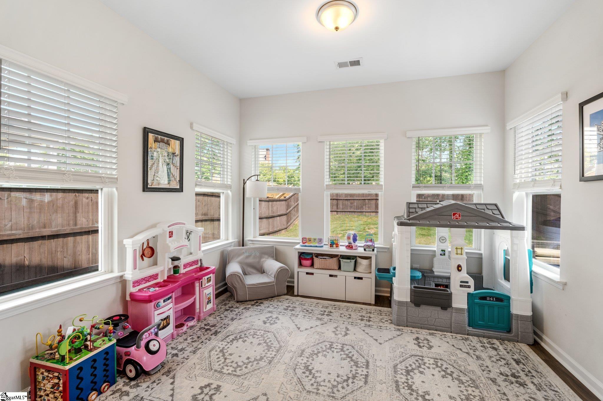 15 Tyrian Drive Greenville, SC 29607 - Photo 23 of 30