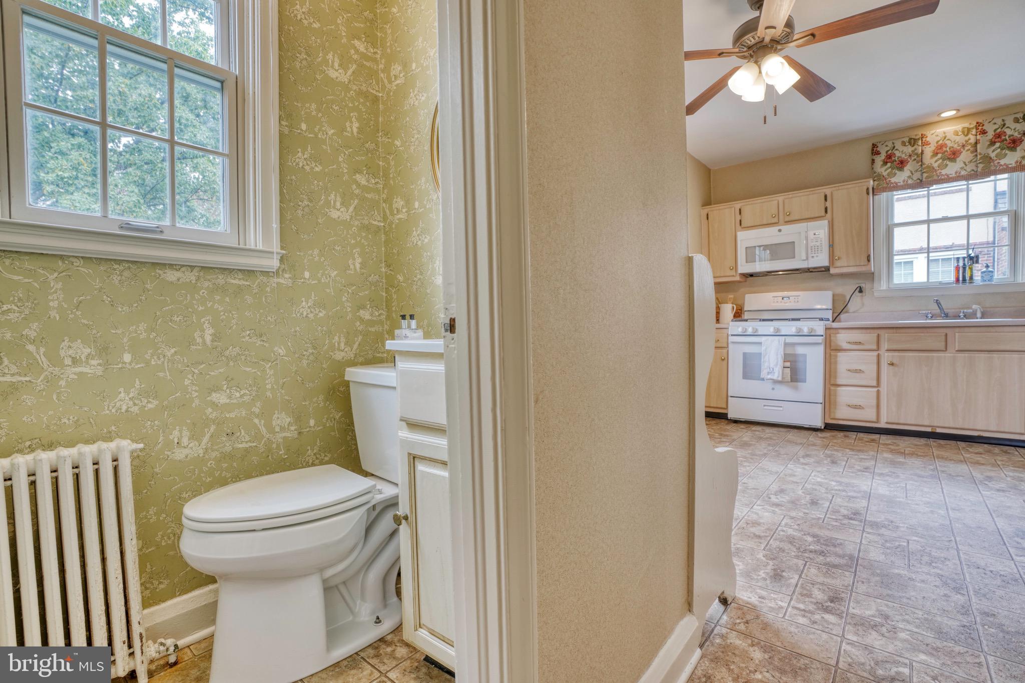 6902 Wardman Road Baltimore, MD 21212 - Photo 22 of 53 Powder room