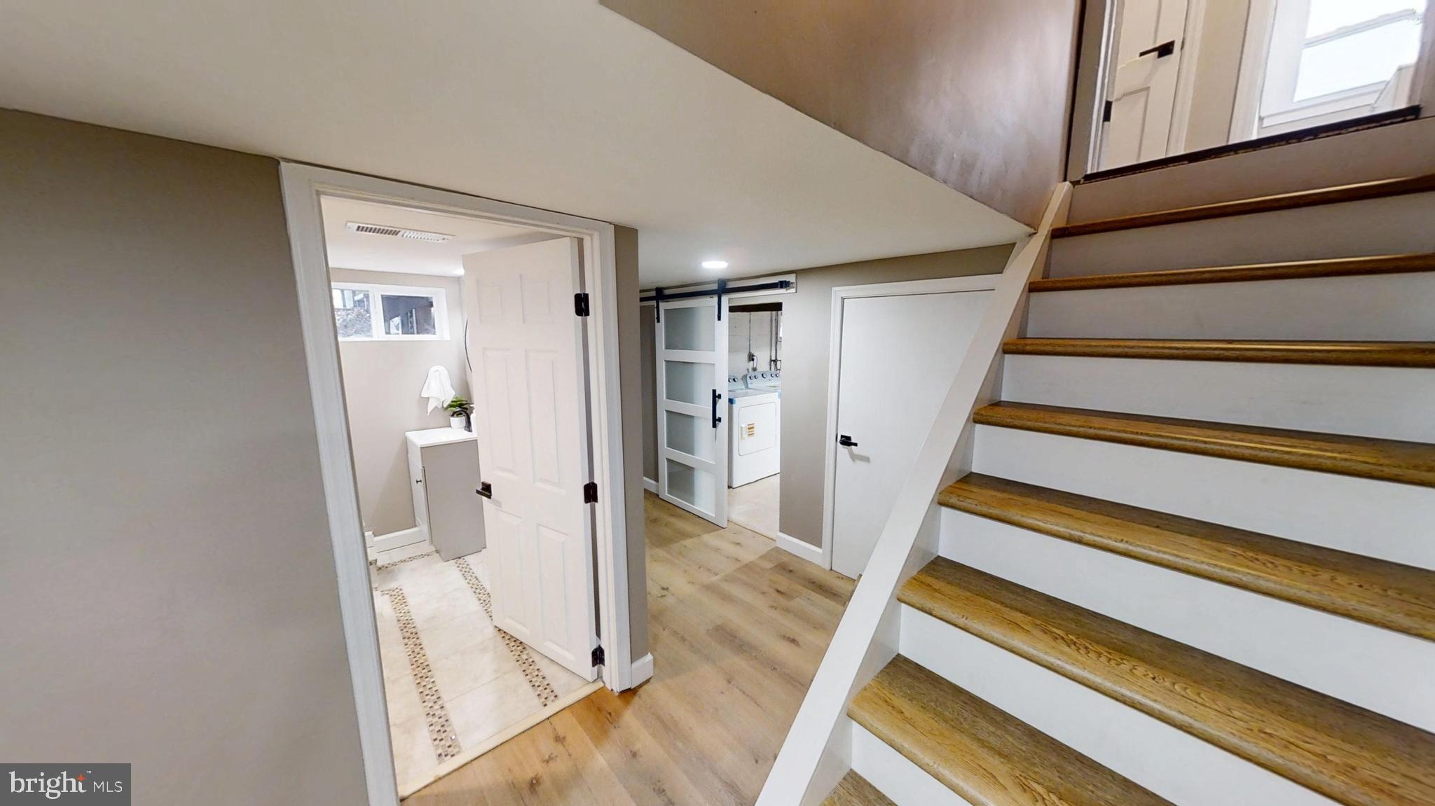 308 Holy Cross Road Baltimore, MD 21225 - Photo 21 of 28 a view of entryway