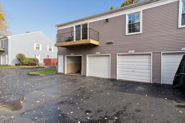 $255,000 | 23675 Stonehenge Boulevard, Novi, MI 48375