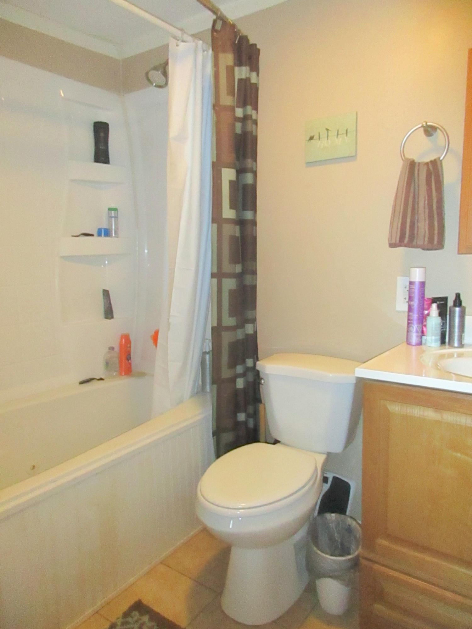 246 Skowhegan Road Norridgewock, ME 04957 - Photo 13 of 21 Full bath #2
