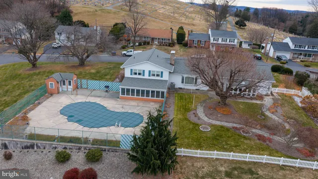 $499,900 | 161 Crest Drive, Boyertown, PA 19512