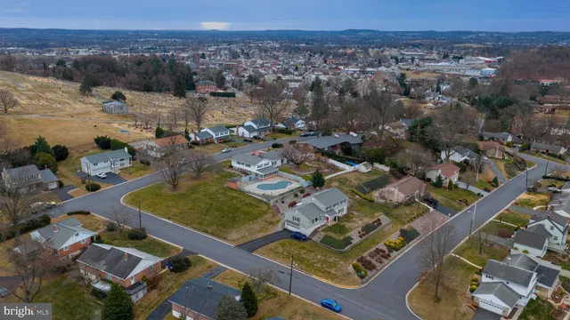 $499,900 | 161 Crest Drive, Boyertown, PA 19512