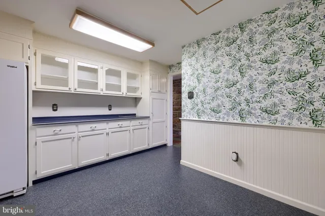 a view of an entryway