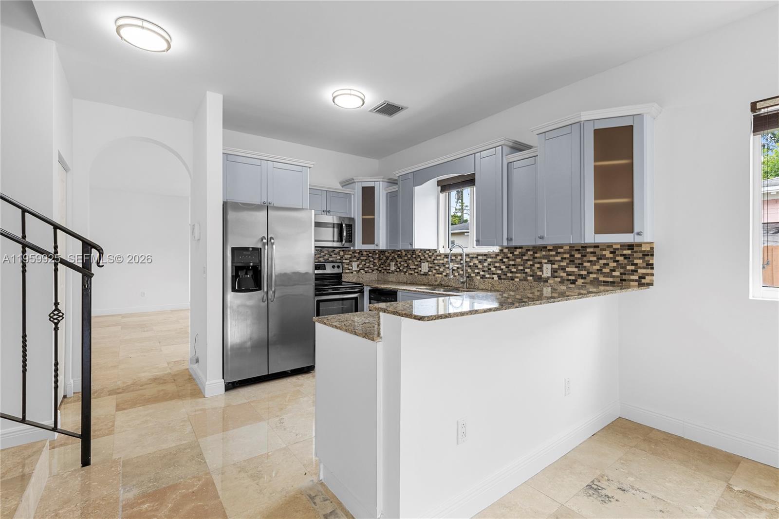 4025 Southwest 10th Street Miami, FL 33134 - Photo 16 of 38