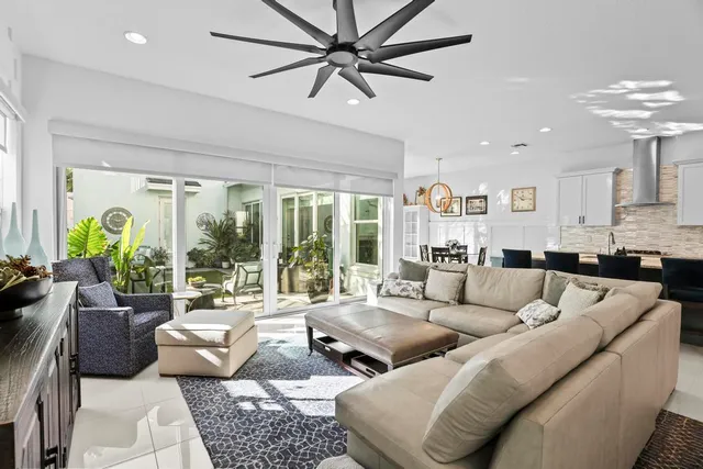 $1,750,000 | 7037 Edison Place, Palm Beach Gardens, FL 33418