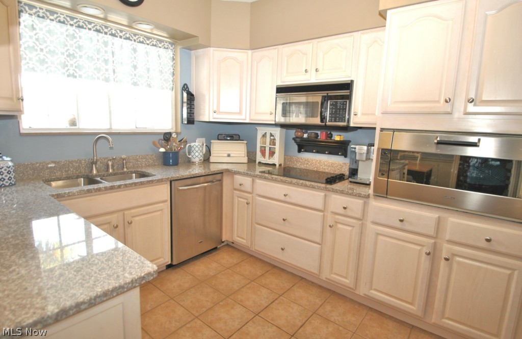 607 Ridgecrest Road Akron, OH 44303 - Photo 7 of 19 Gallery Image 7