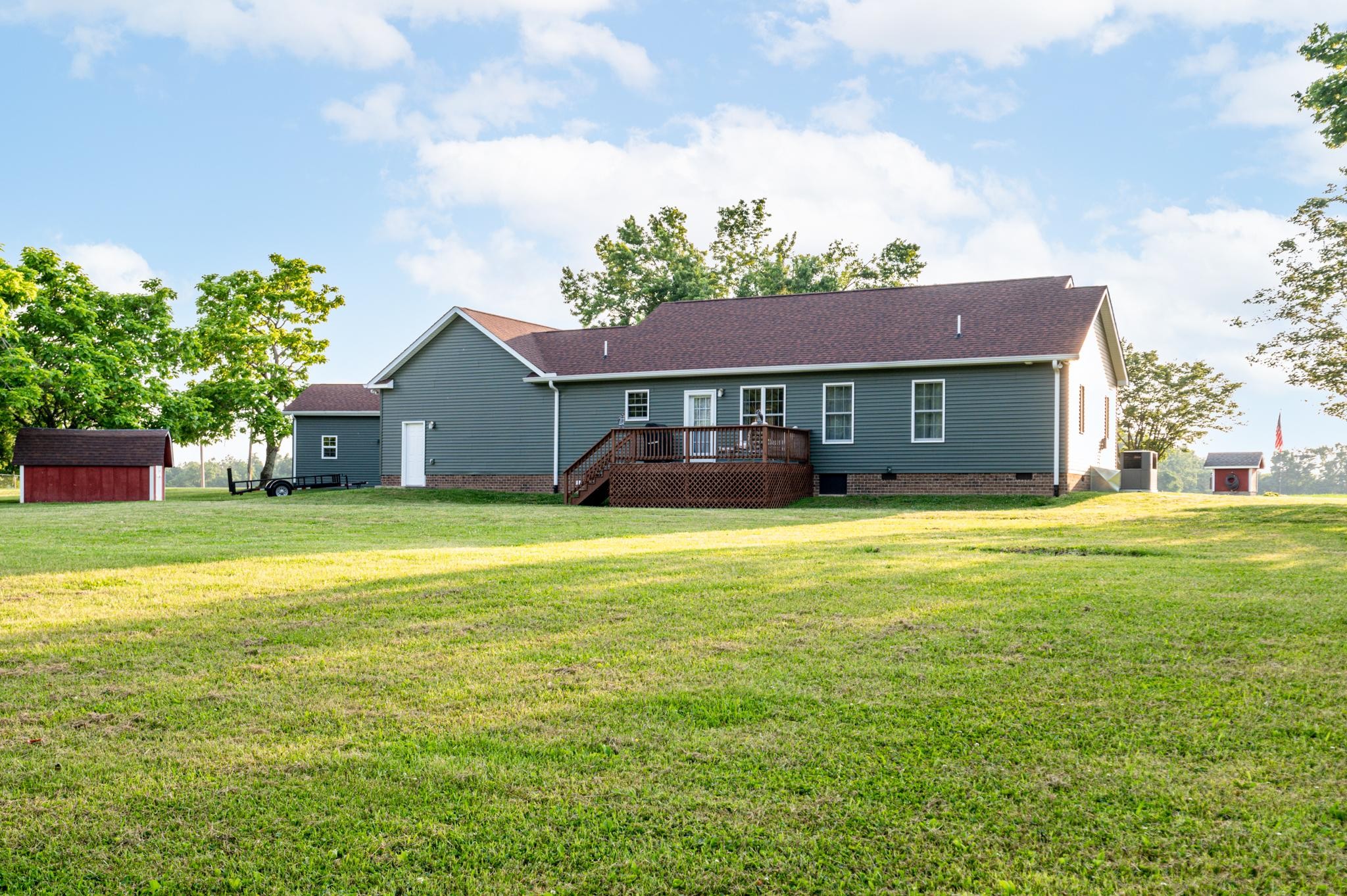 8284 Fredonia Road Manchester, TN 37355 - Photo 20 of 25 a front view of a house with a yard