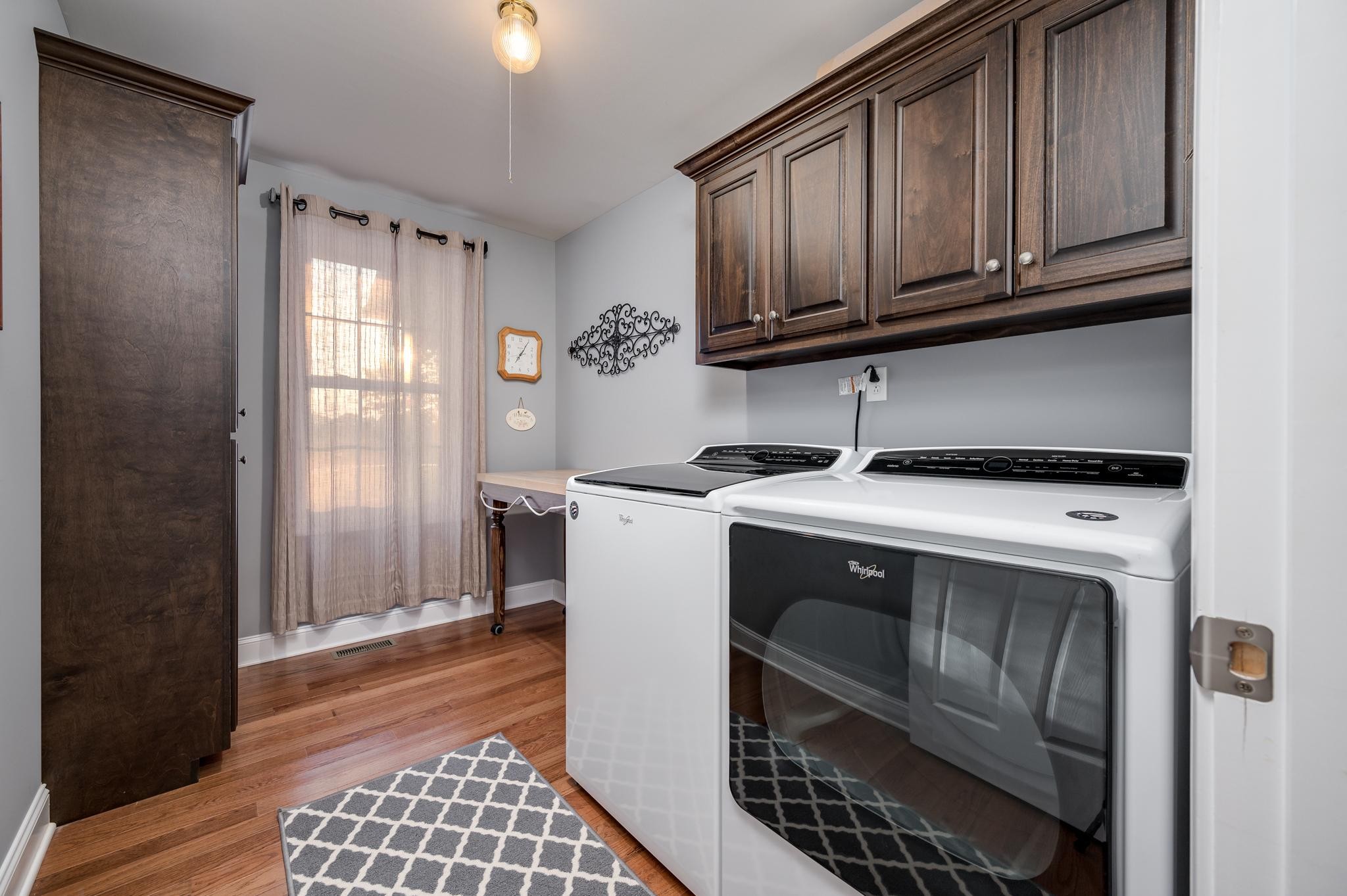 8284 Fredonia Road Manchester, TN 37355 - Photo 10 of 25 a utility room with dryer and washer
